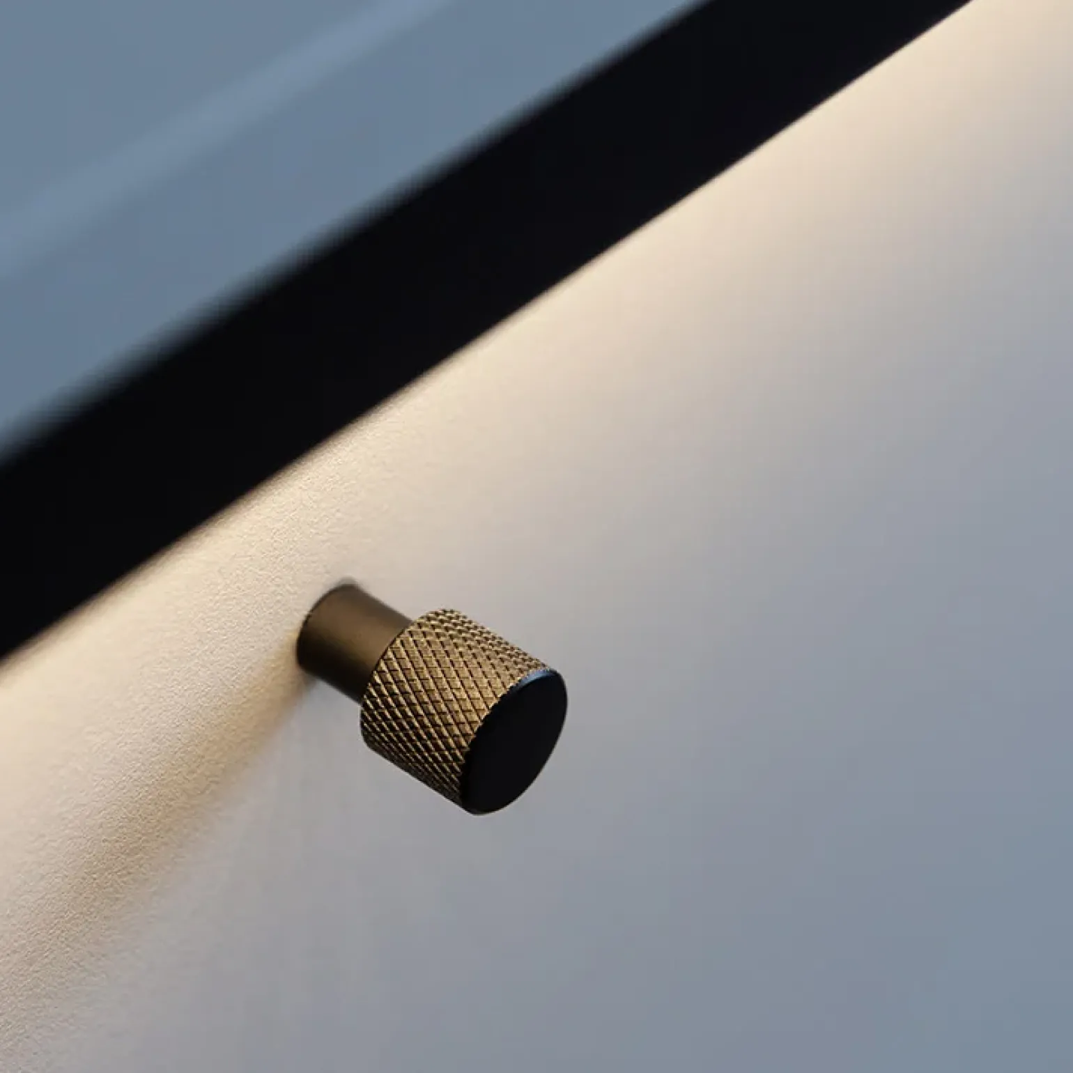 Cassettiera 101x115h cm 4 cassetti con LED grigio nero Luna