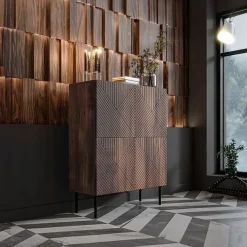 Credenza alta 89x118h cm 4 ante noce scuro con frontali serigrafati Savanna