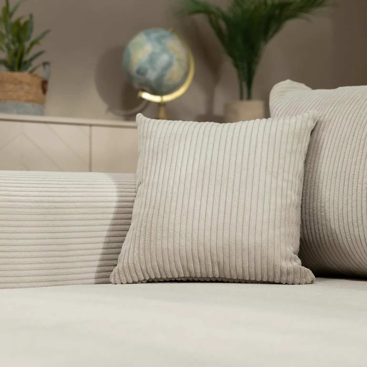 Divano letto angolare 4 posti 285x188cm con contenitore tessuto velluto a coste beige Soft