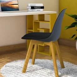 Sedia da pranzo stile scandinavo imbottita nero gambe legno Riccia
