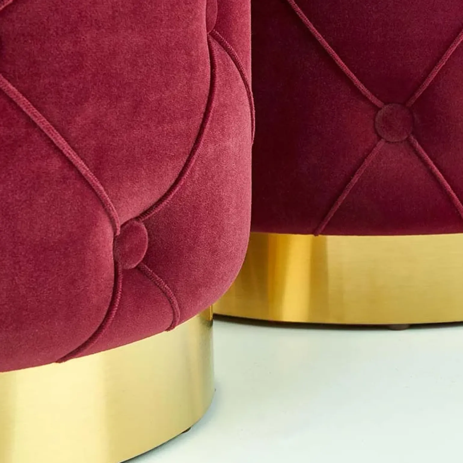 Set 2 pouf moderno contenitore in velluto bordeaux Emil