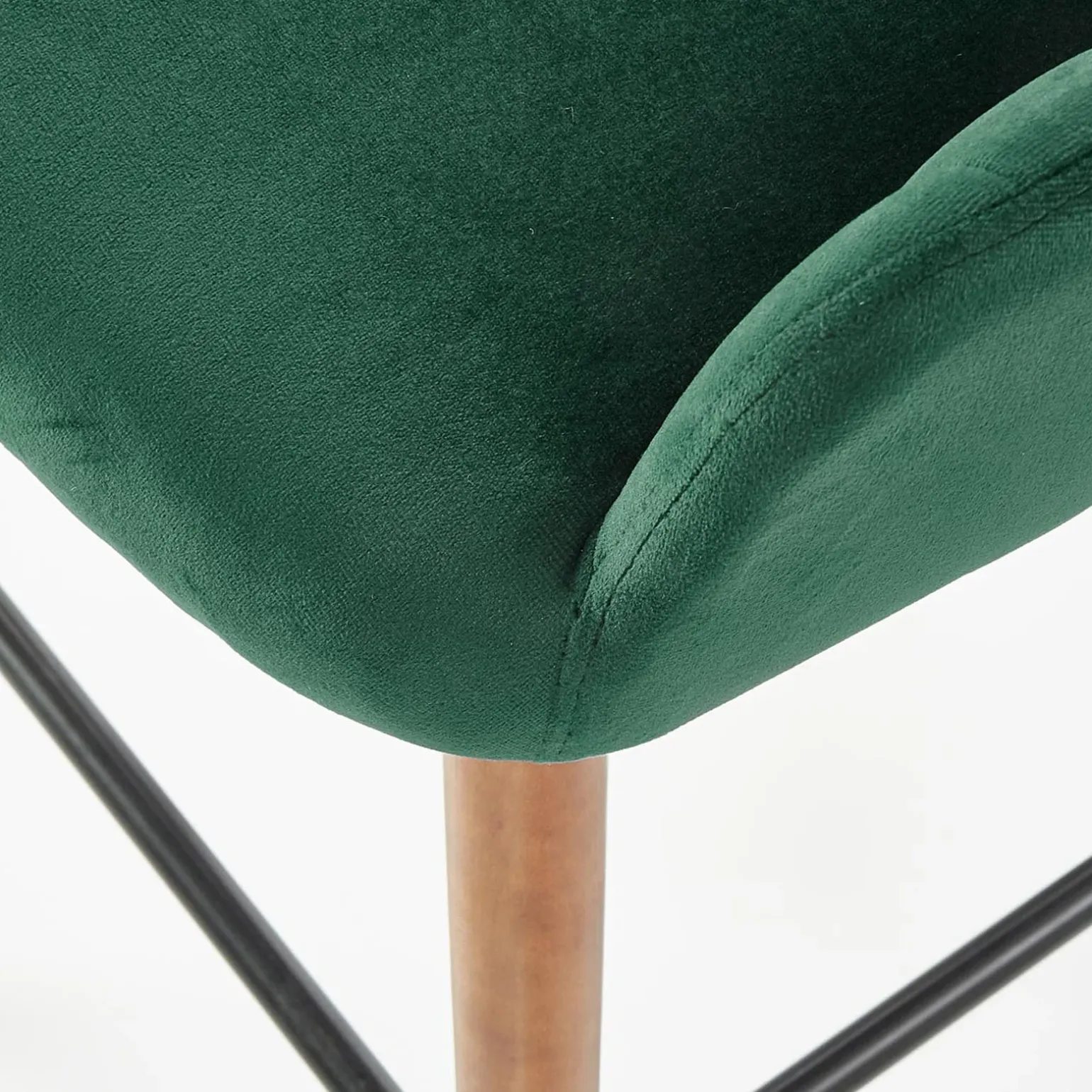 Sgabello alto imbottito stile scandinavo in velluto verde scuro rovere Nate