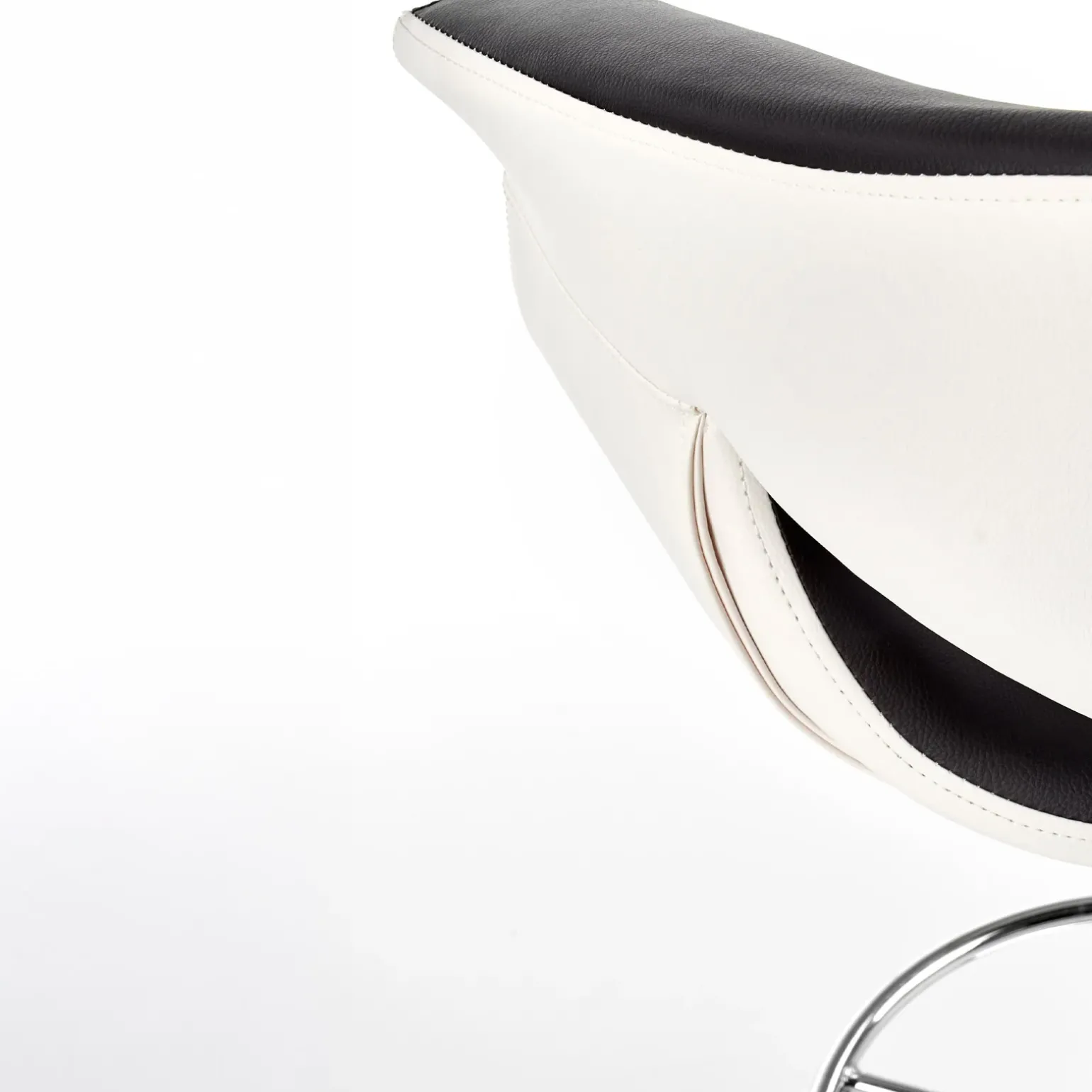 Sgabello alto regolabile moderno in ecopelle nero bianco Daisy