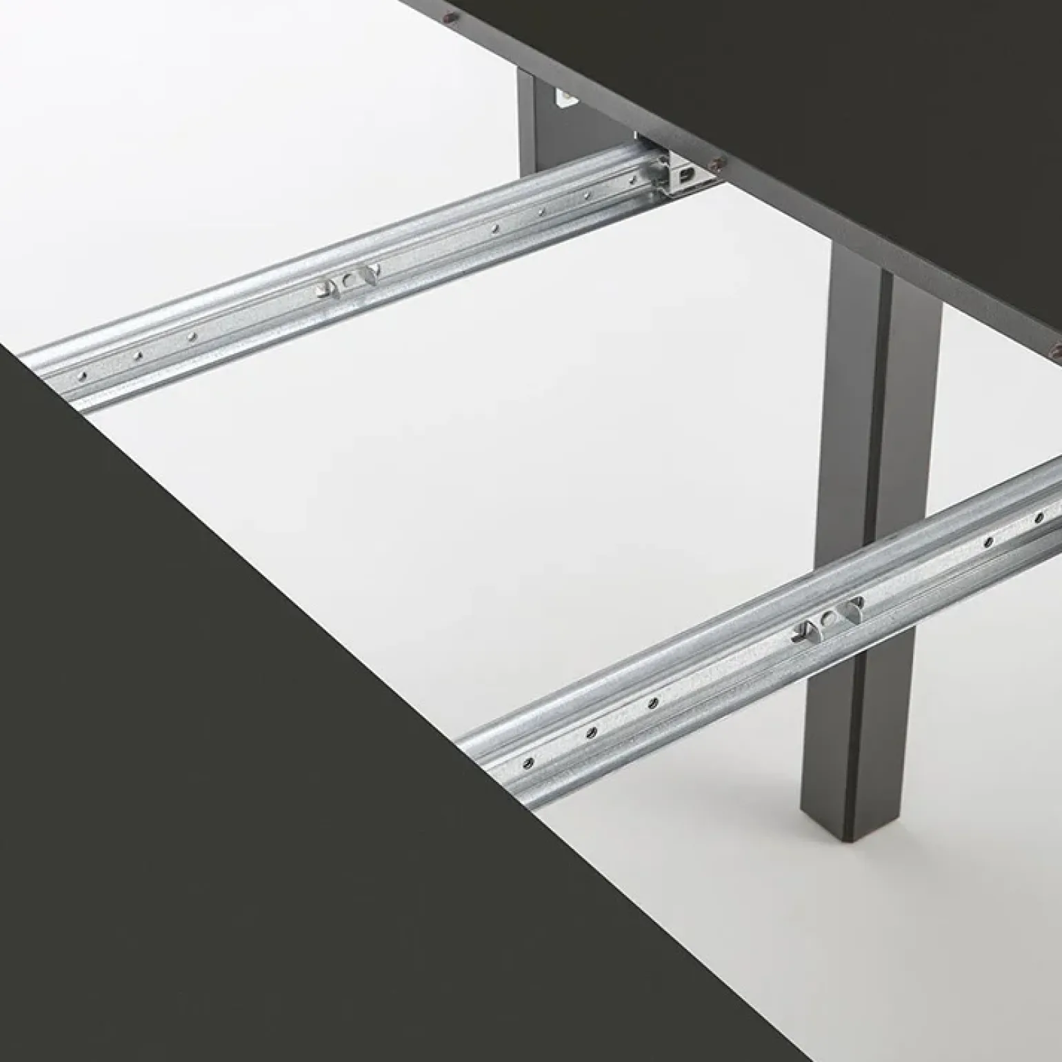 Tavolo allungabile rotondo 102/142cm moderno nero Caienna