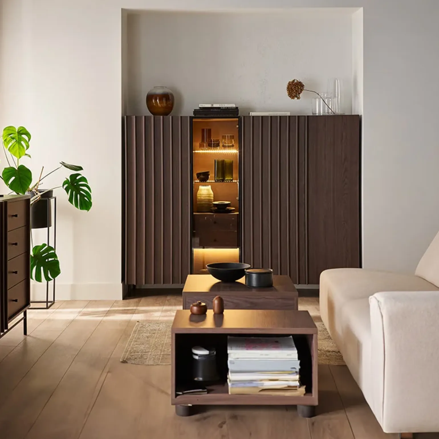 Vetrinetta bassa 92x144h cm 2 ante led wengè Blackwood